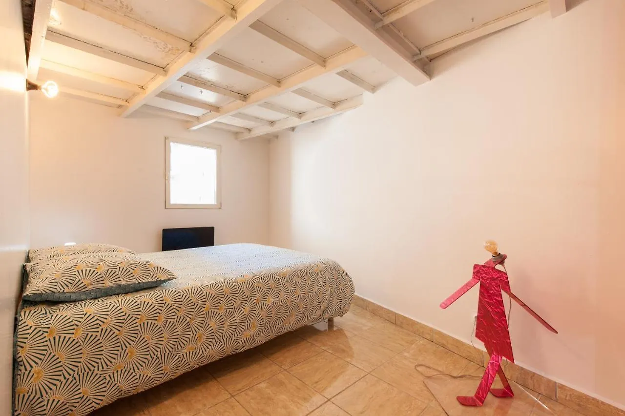 Le Loft Retro Pop : Centre/Port/Plage Bandol 0*,  Frankrike